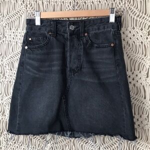 & Denim by H&M black jean Skirt Sz US 2